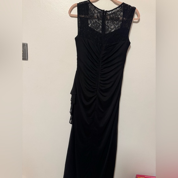Black fitted formal dress, 8 - Picture 2 of 5